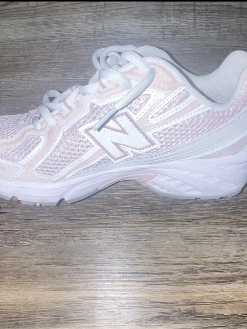 New Balance Kids Light Pink Lace-Up Sneakers